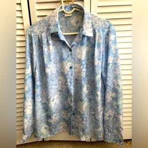 VINTAGE FLORAL BLOUSE no stains or rips excellent condition